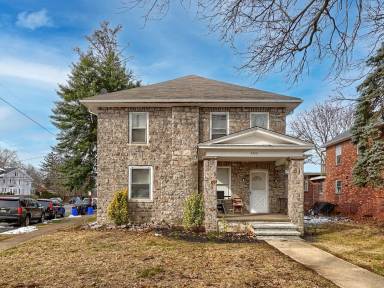 Main picture of 3200 Green St