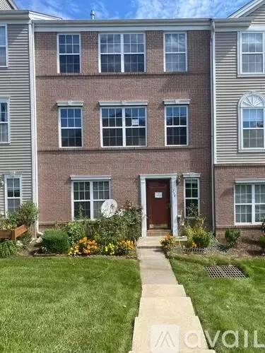 Main picture of 256 Nathan Blvd
