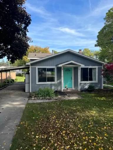 Main picture of 2080 Birch St
