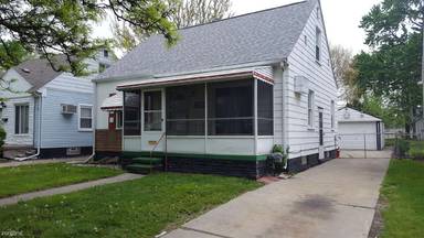 Main picture of 23788 Harding Ave