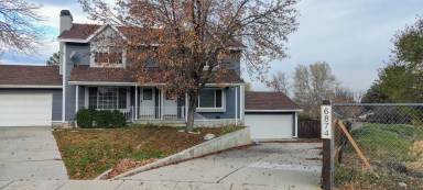 Main picture of 6874 S Hillside Village Cir