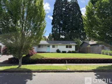Main picture of 6720 SW Oakwood Dr