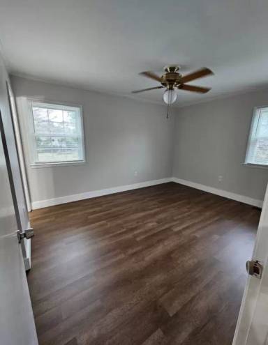Main picture of 5130 Lord Tennyson Dr