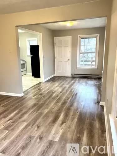Main picture of 100 Carter Dr