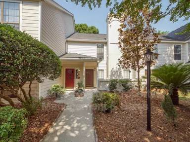 Main picture of 352 Sandpiper Dr