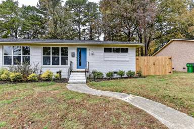 Main picture of 3109 Erskine Dr