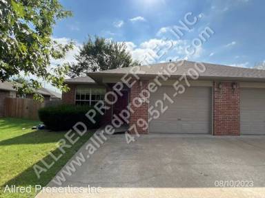 Main picture of 2725 Ponchartrain St