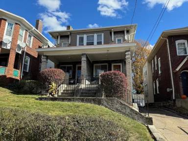 Main picture of 2345 Tilbury Ave