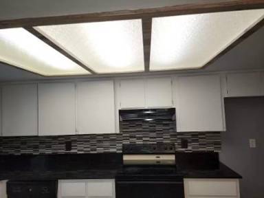 Main picture of 415 W Circlewood St