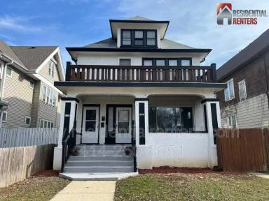 Main picture of 2742 N 40th St