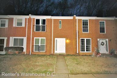 Main picture of 11 Oak Dr