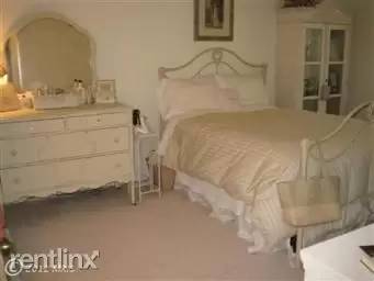 Main picture of 8817 Sugarwood Ln