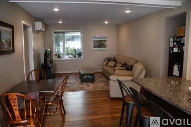Main picture of 630 Park St