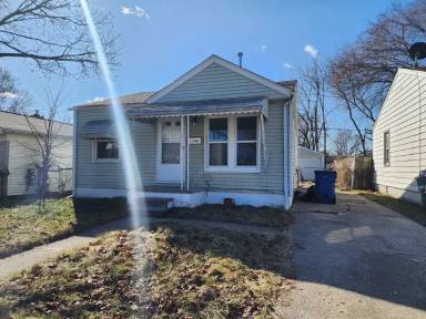 Main picture of 11044 Maxwell Ave