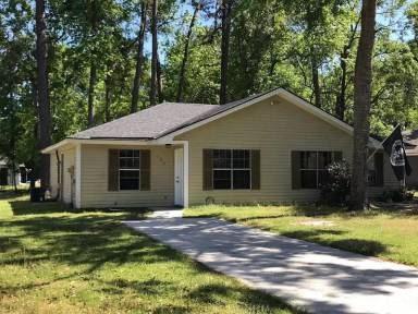 Main picture of 106 Wisteria Ct