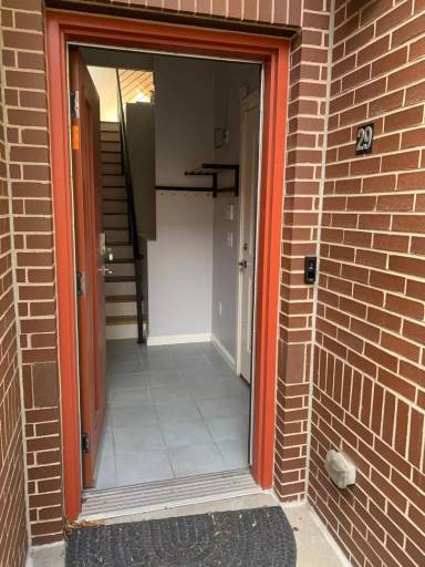 Main picture of 2345 Walnut St
