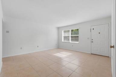 Main picture of 3425 NW 22nd Dr