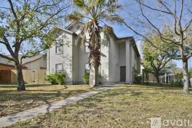 Main picture of 7000 Jefferson Ridge Dr