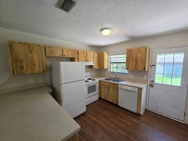Main picture of 1512 Juniper Dr