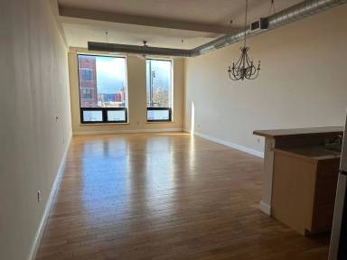 Main picture of 466 N Salina St