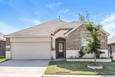 Main picture of 2409 Buchanan Ln