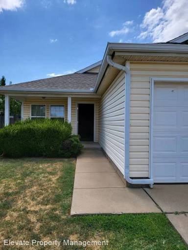 Main picture of 14705 Moon Daisy Dr
