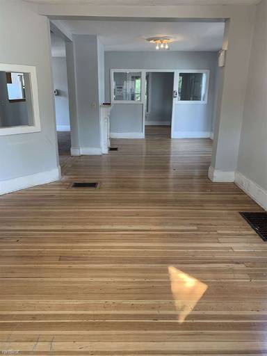 Main picture of 759 Washington St