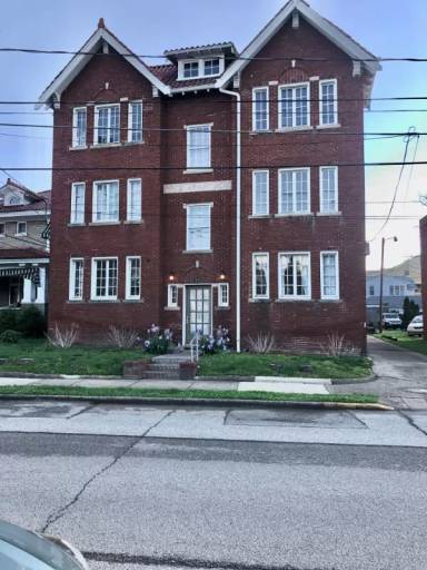 Main picture of 1632 Virginia St E