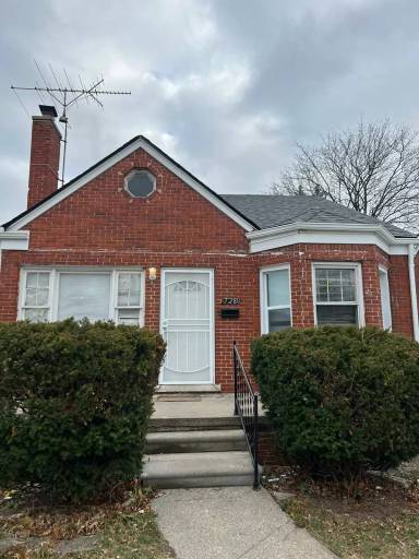 Main picture of 7280 Rosemont Ave