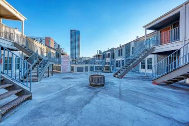Main picture of Orange Tree Condos