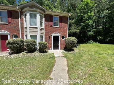 Main picture of 1100 Booth Ct SW