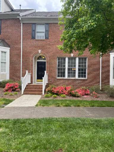 Main picture of 112 Lumina Pl