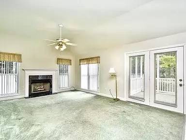 Main picture of 844 Arbor Ln