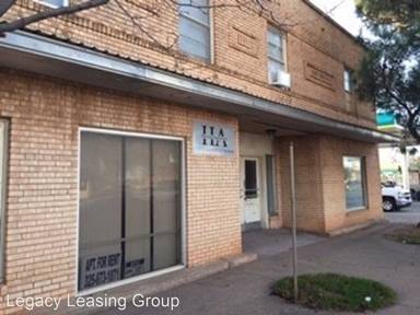 Main picture of 1704 Commercial Ave