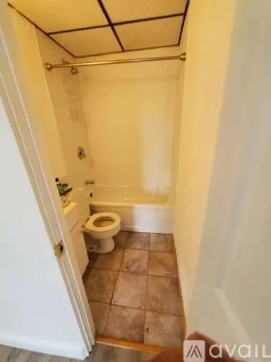 Main picture of 1600 Falck Ave