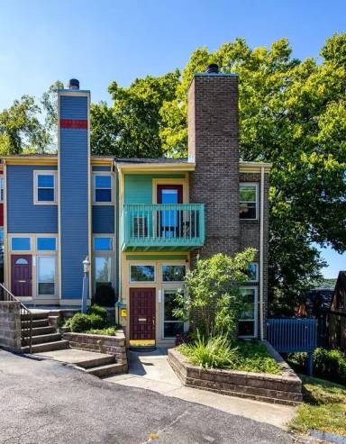 Main picture of 530 Tusculum Ave
