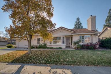 Main picture of 15279 Medella Cir