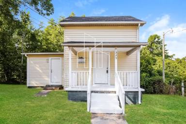 Main picture of 325 Jackson St