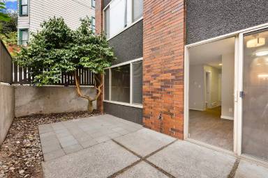 Main picture of 524 Federal Ave E