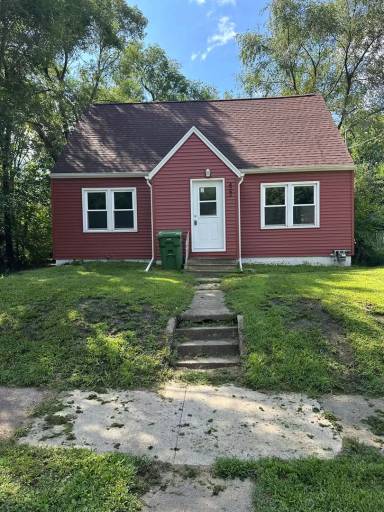 Main picture of 422 Ricker St