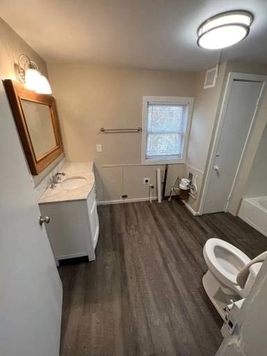 Main picture of 215 N Birch St