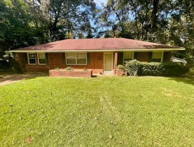 Main picture of 3615 Holland Dr