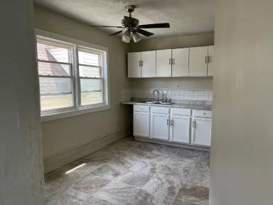 Main picture of 2209 N Keeler Ave
