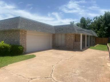 Main picture of 2902 Pine Ridge Rd