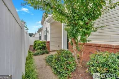 Main picture of 441 W Oaks Trl