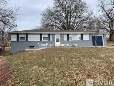 Main picture of 308 NE 82nd Ter