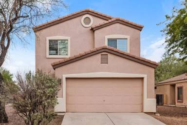 Main picture of 476 E Placita Rejilla