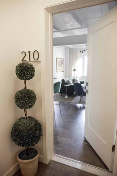 Main picture of 305 6th St