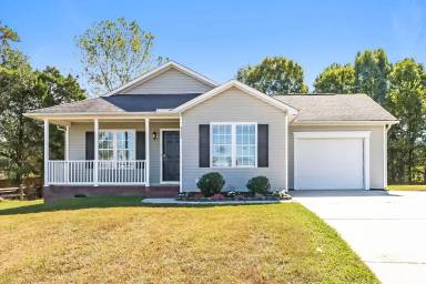 Main picture of 4525 Carol Ct