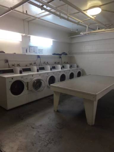 Main picture of 455 Crescent St Apartments